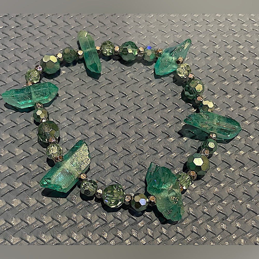 π Handmade Stretch Bracelets π - Picture 2 of 3